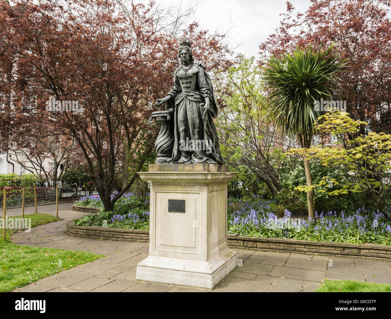 Statue of Queen Charlotte, consort of KIng 111, in Queens Square