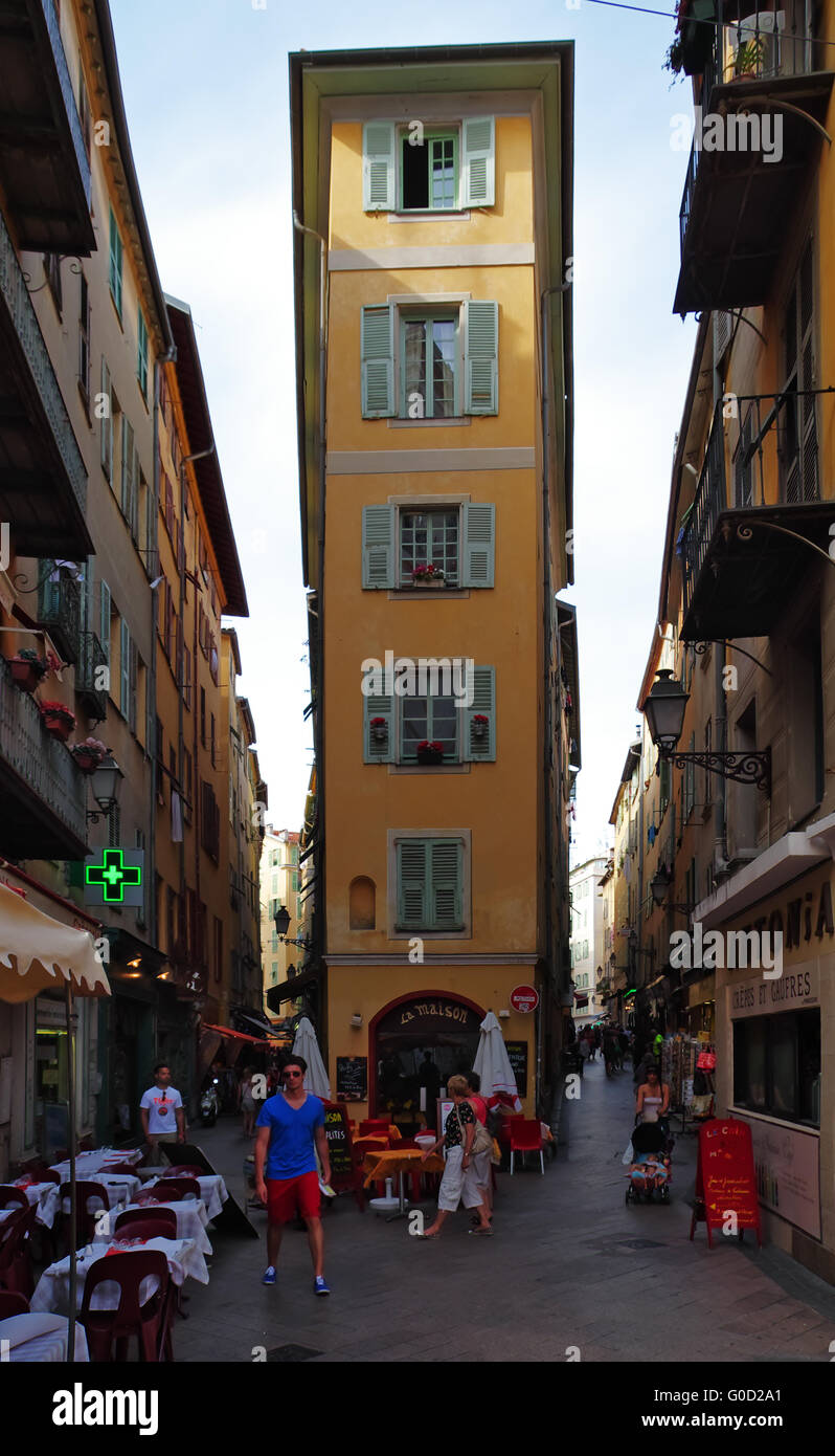 Narrow house in the old town of Nice - Côte d'Azur Stock Photo