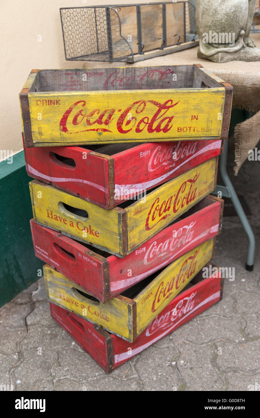 Coca cola retro hi-res stock photography and images - Alamy