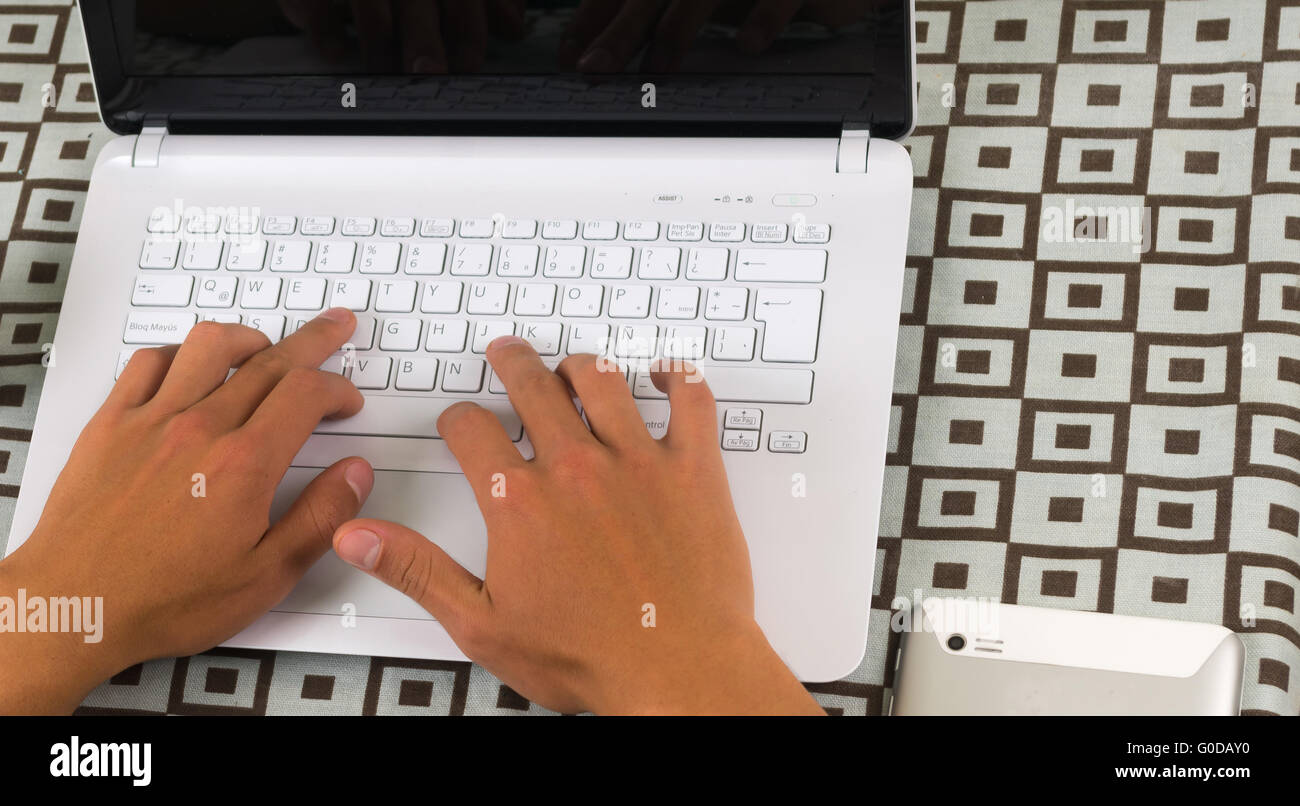 Guy hands typing keyboard laptop hi-res stock photography and images ...