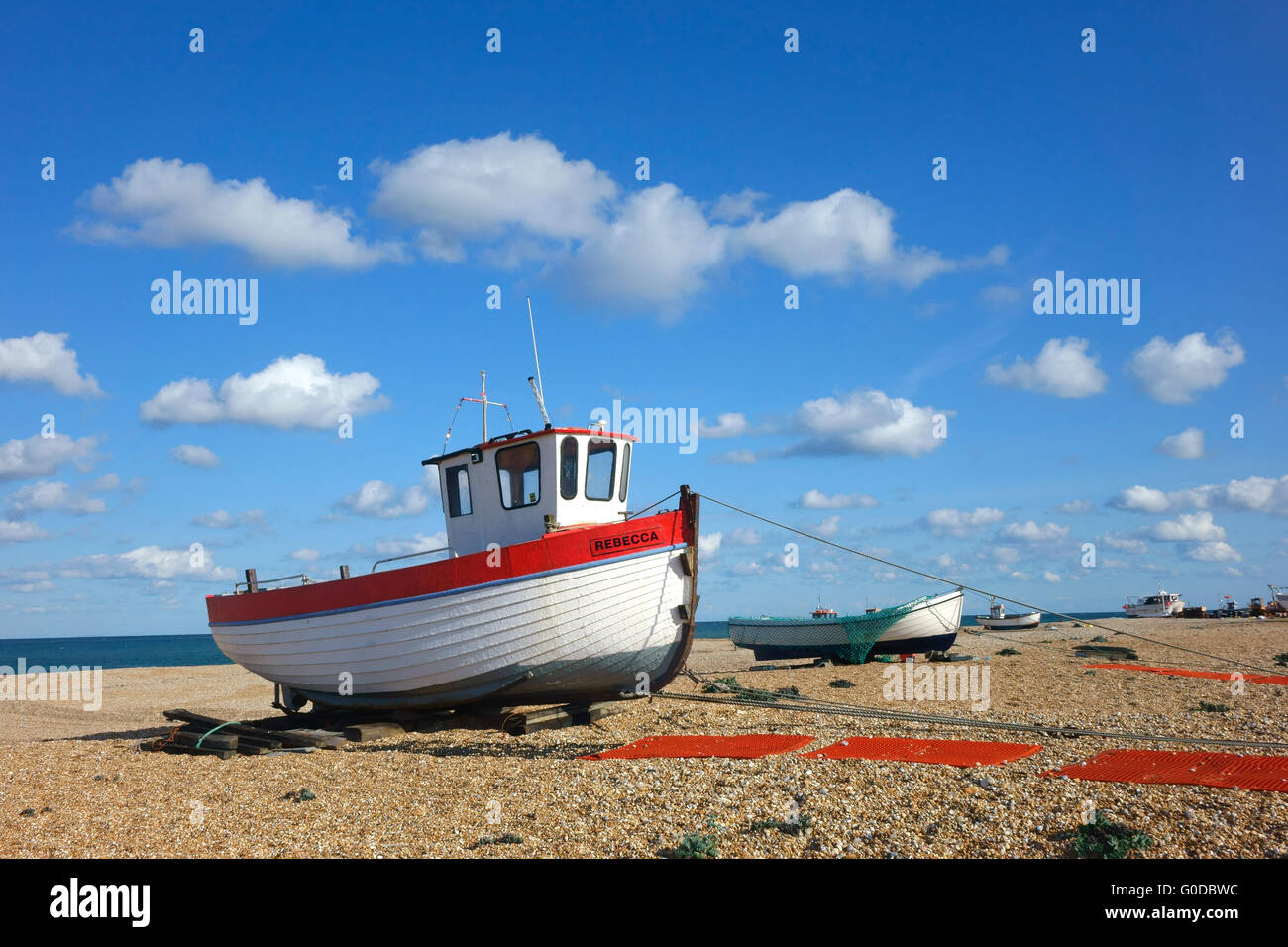 Dungeness, Kent, fishing boat on the shingle beach, England, GB, UK Stock Photo