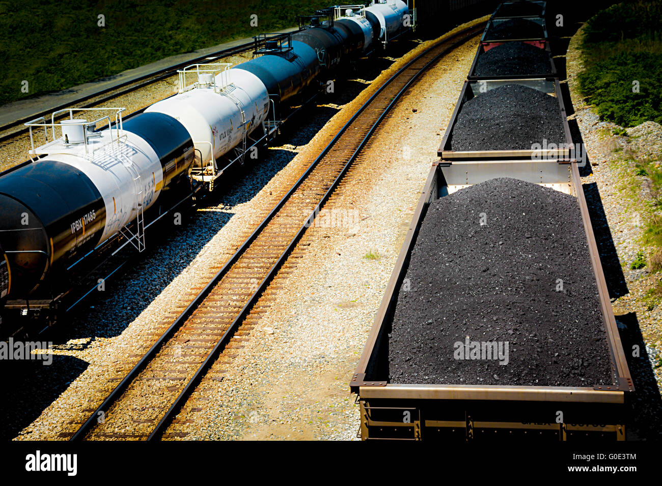 Overhead view of train tracks hires stock photography and images Alamy