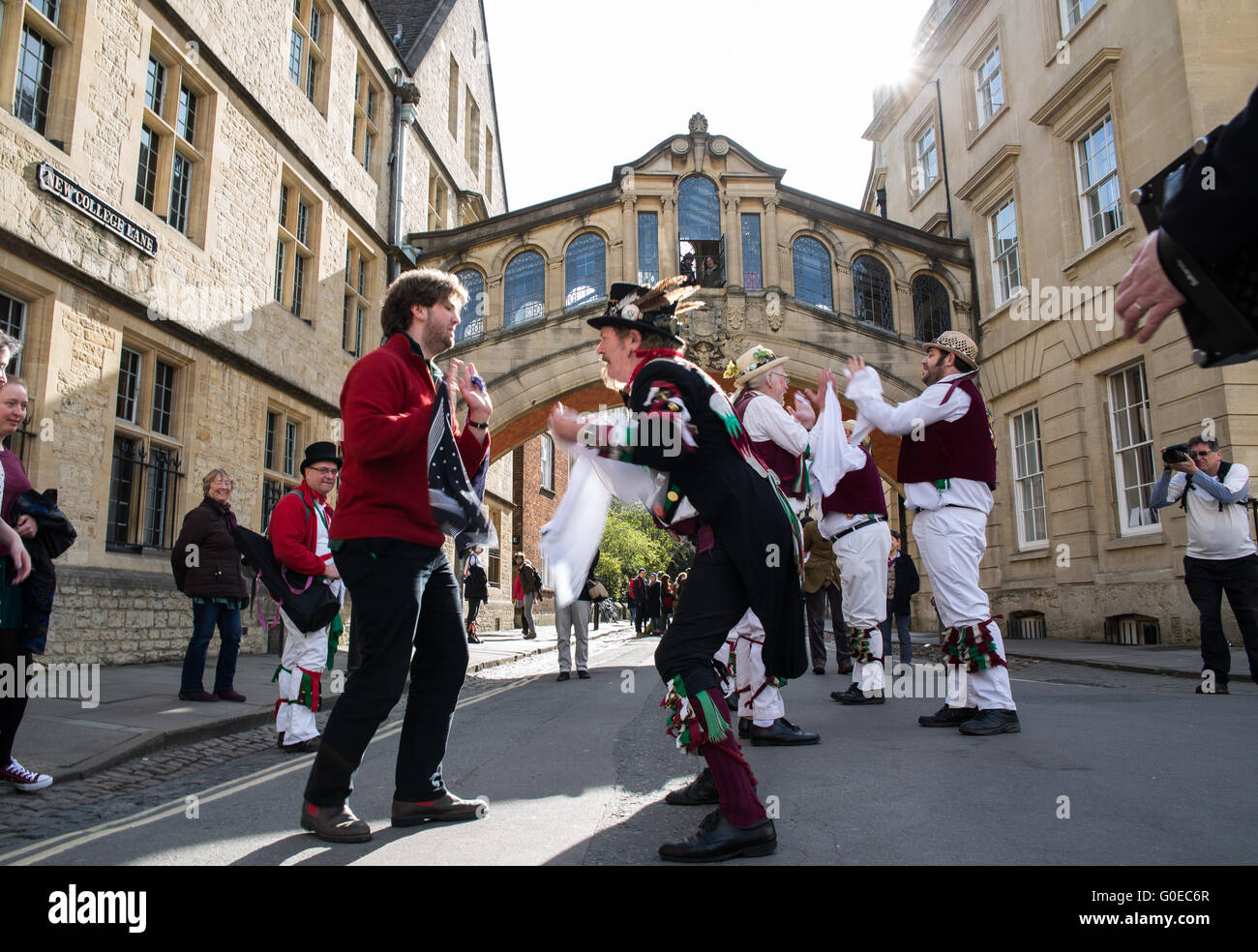 Oxford, UK. 1st May 2016. Students revellers and morris dancers during