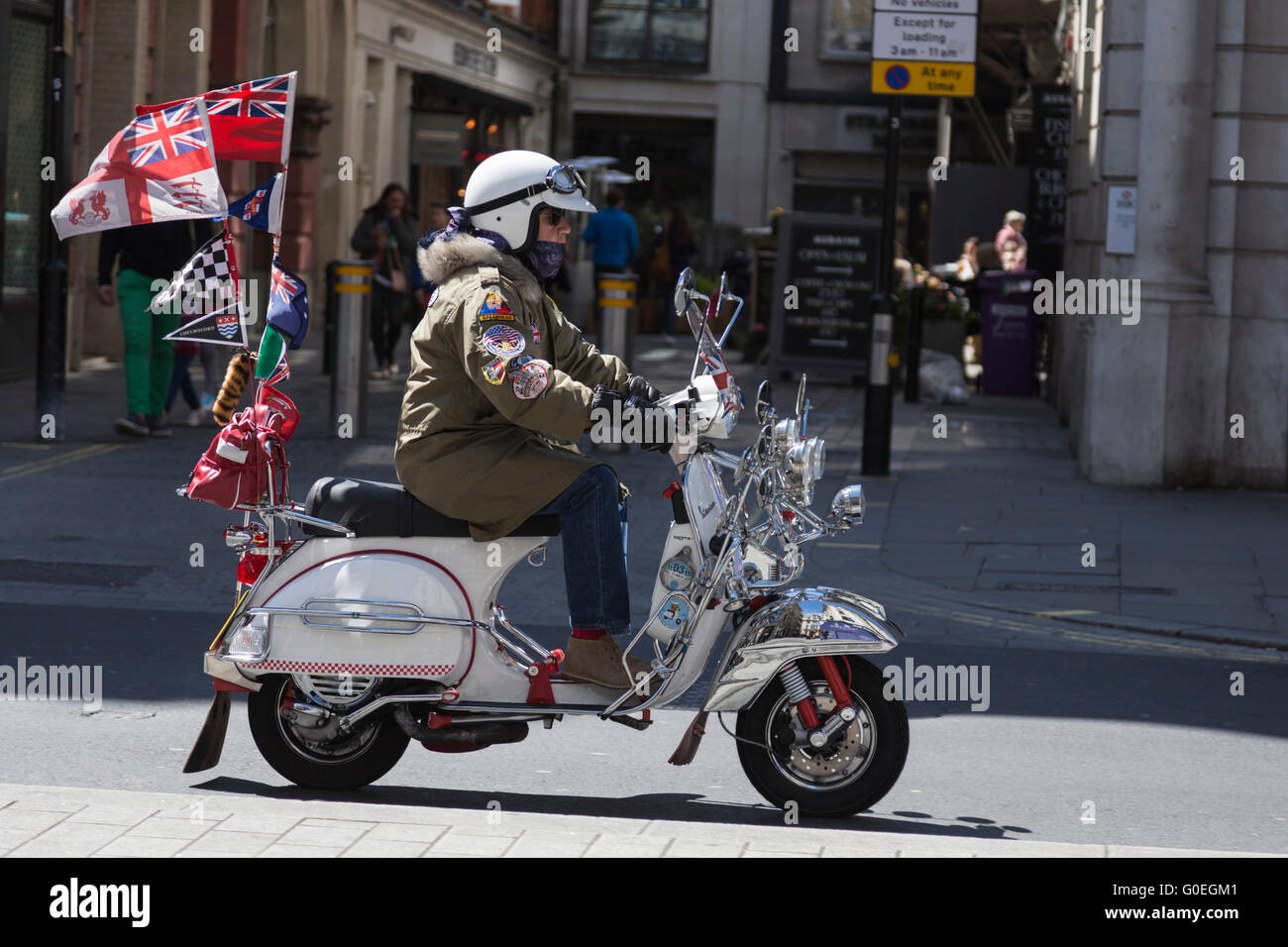 London, UK. 1 May 2016. Hundreds of scooterists take part in the annual Buckingham Palace