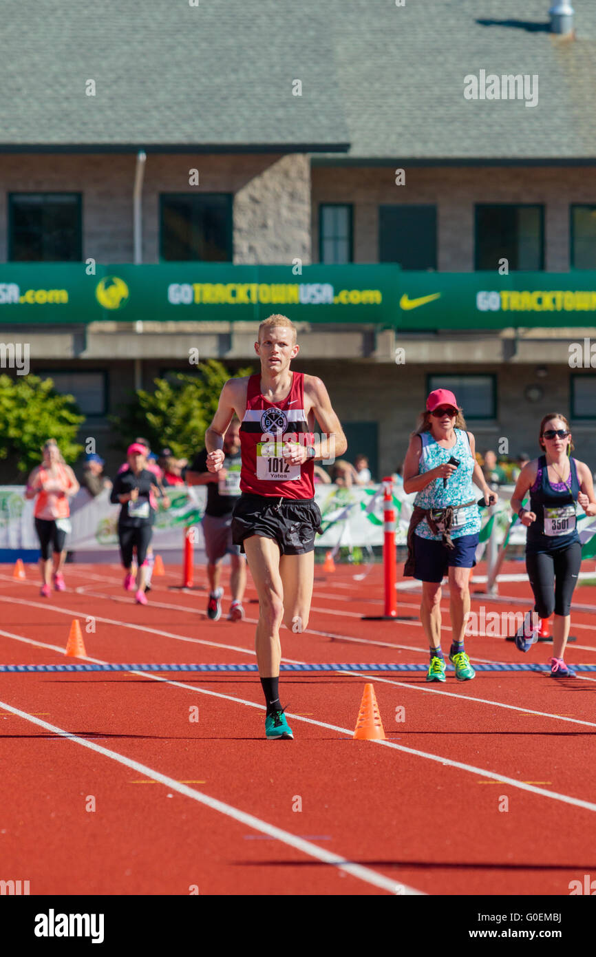 Eugene, OR, USA. 1st May, 2016. Chris Yates (bib 1012) finishes in 2nd