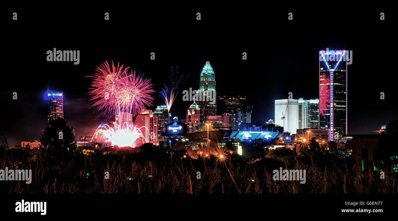 4th of july fireworks skyshow charlotte nc Stock Photo Alamy