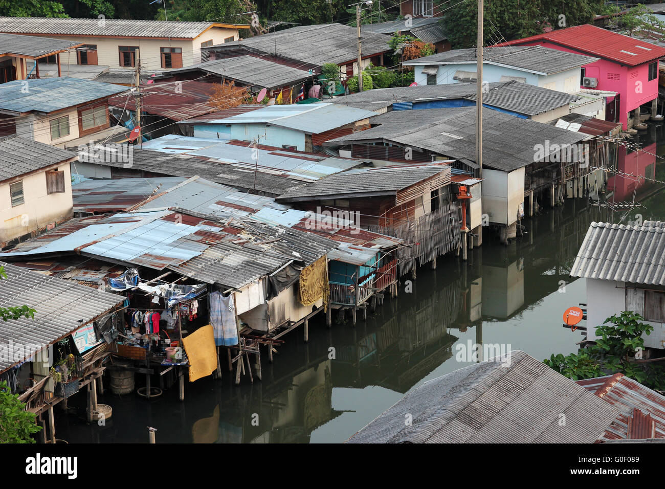 Houses along khlong canal in Bangkok Stock Photo