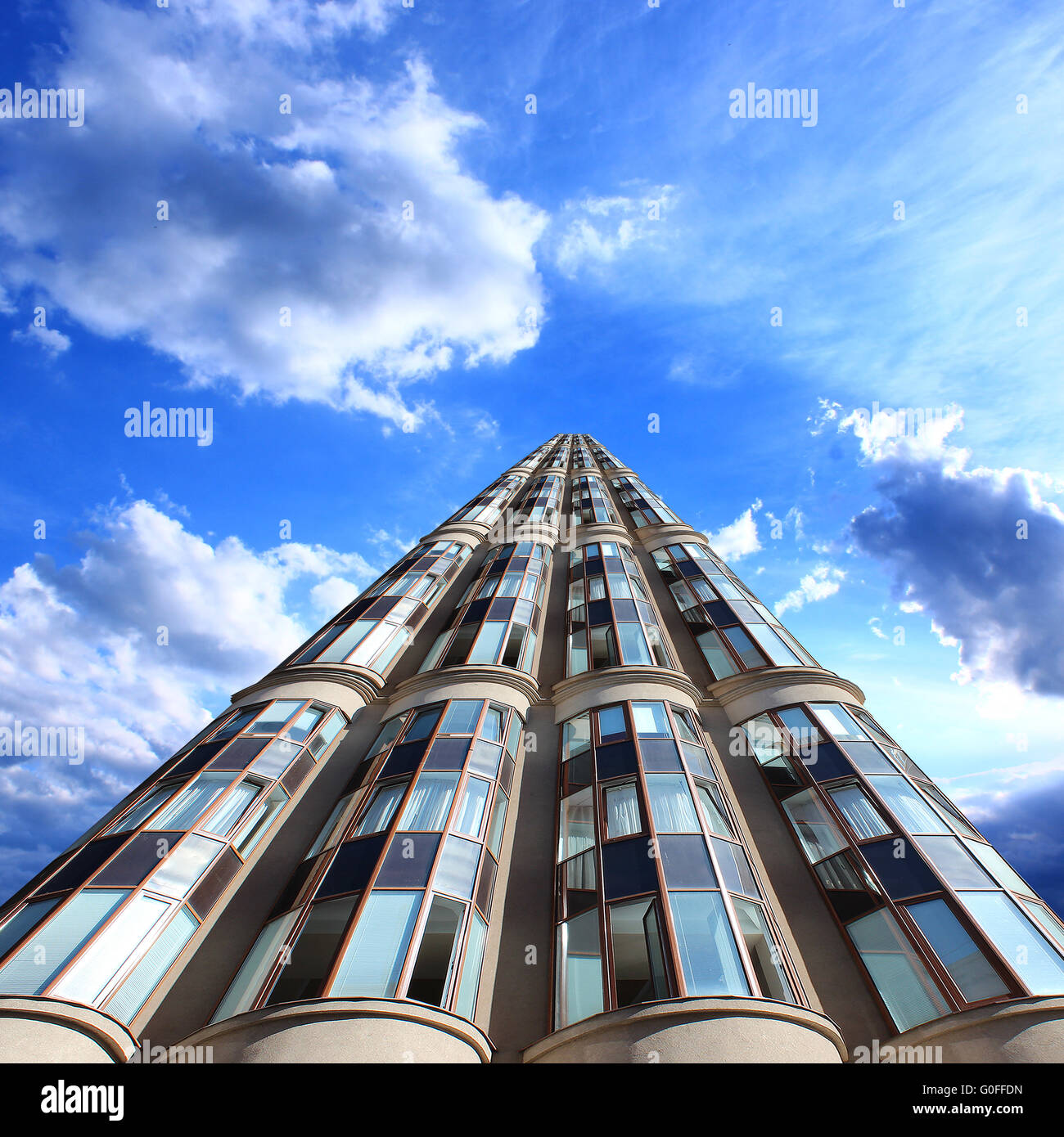modern skyscraper leading to the blue sky Stock Photo - Alamy