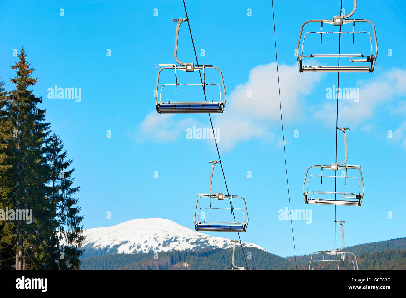 Old chair lift ski resort hi-res stock photography and images - Alamy