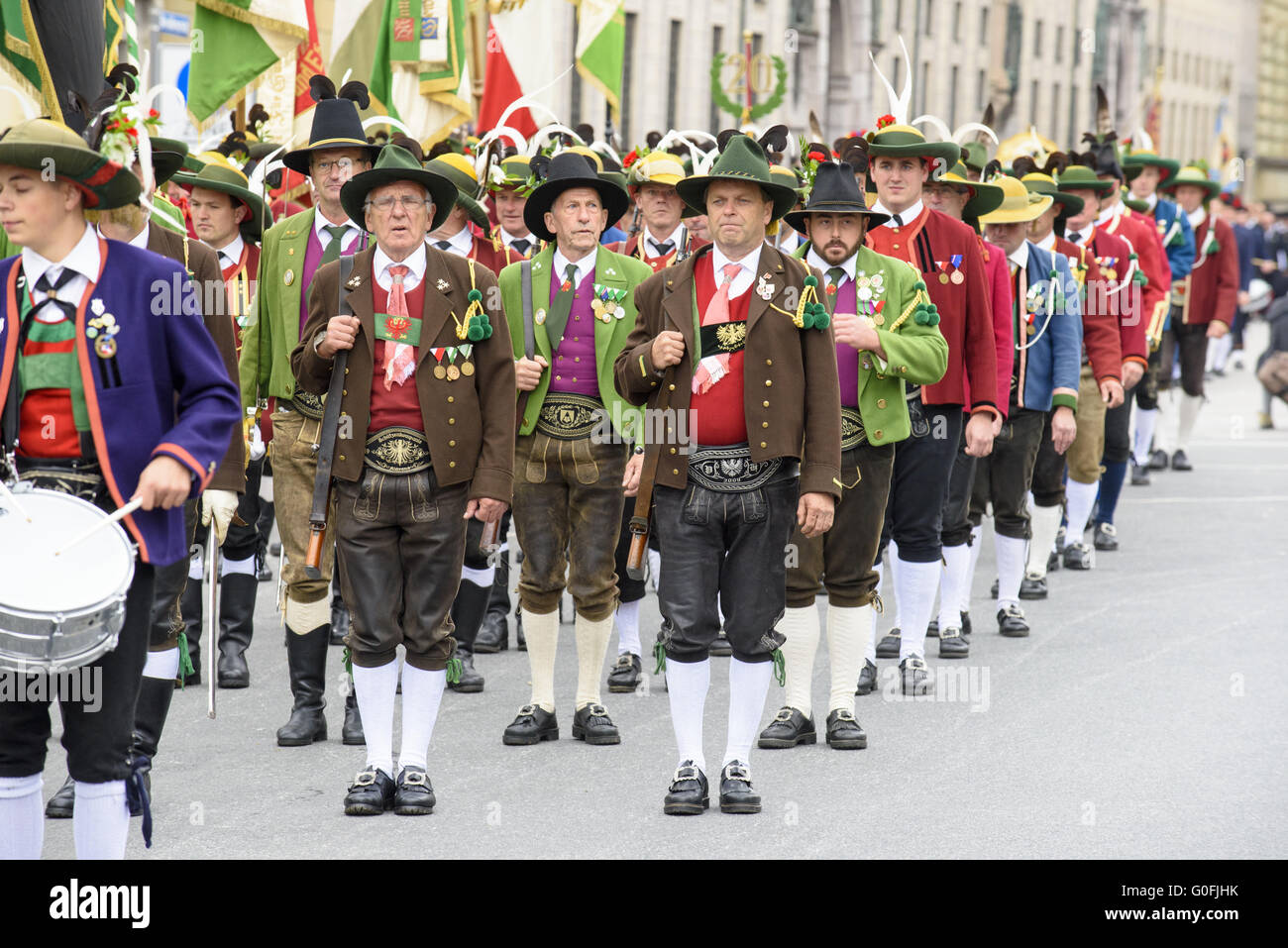 парад смерти аниме постер. парад смерти гинти. парад смерти момент где появляется лайт. Opening parade. Opening parade.