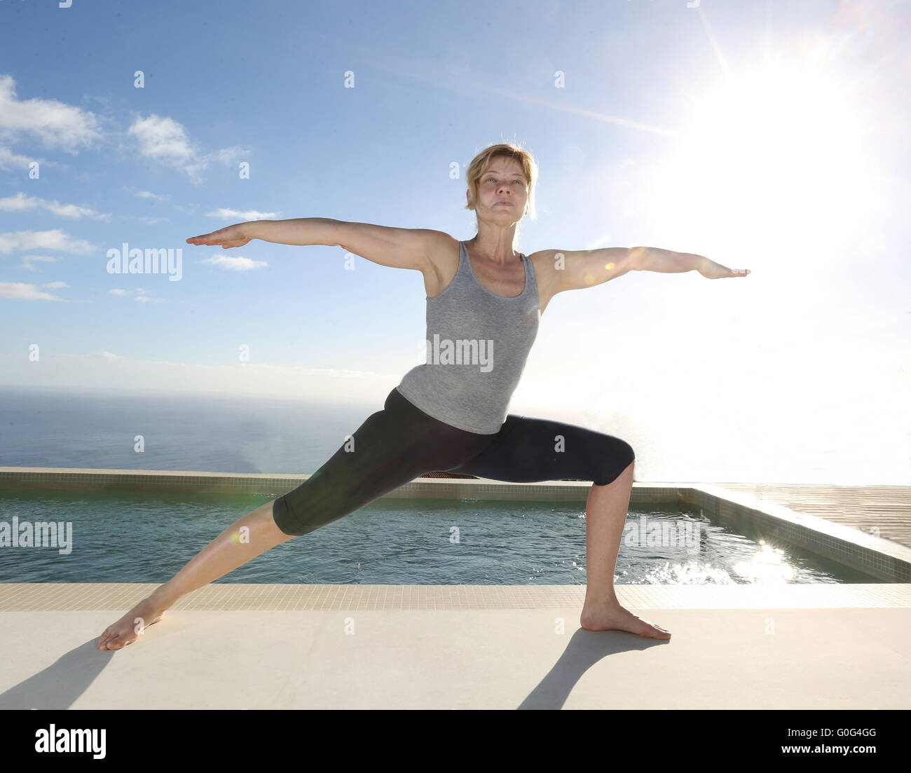 Sky yoga hires stock photography and images Alamy