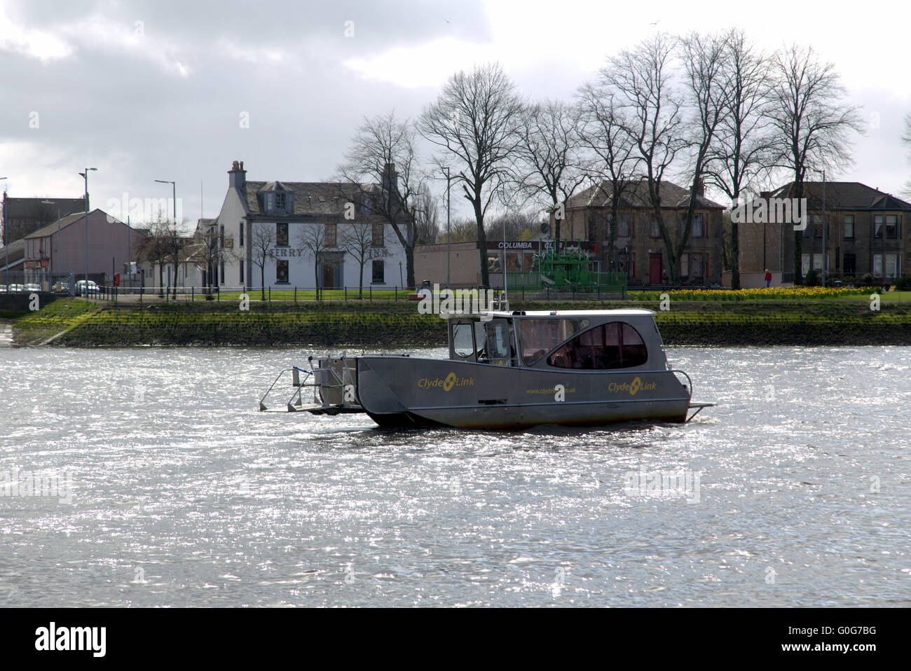 Renfrew Ferry modern replacement from Yoker to Renfrew across the Clyde Stock Photo