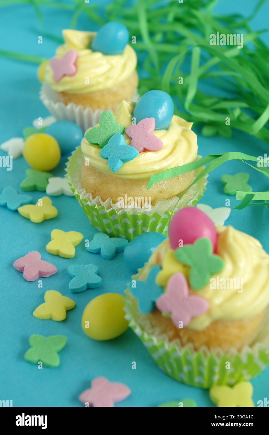 Schmetterlinge pudding hi-res stock photography and images - Alamy