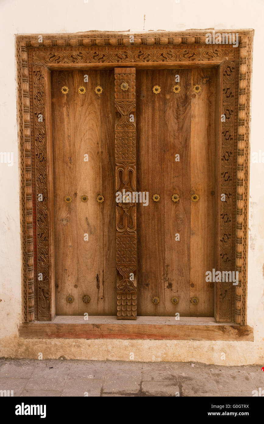 Zanzibar wood door hires stock photography and images Alamy