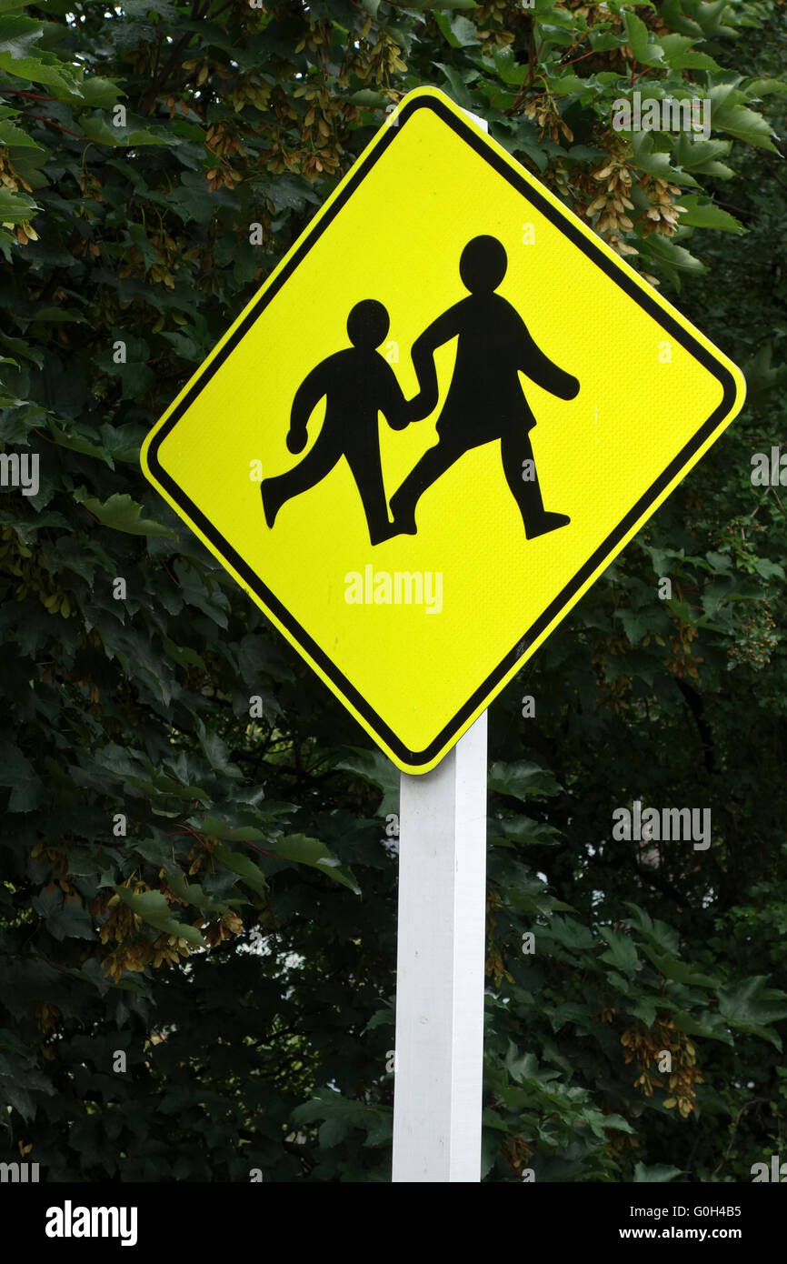 Beware Children Crossing Road Sign in New Zealand Stock Photo