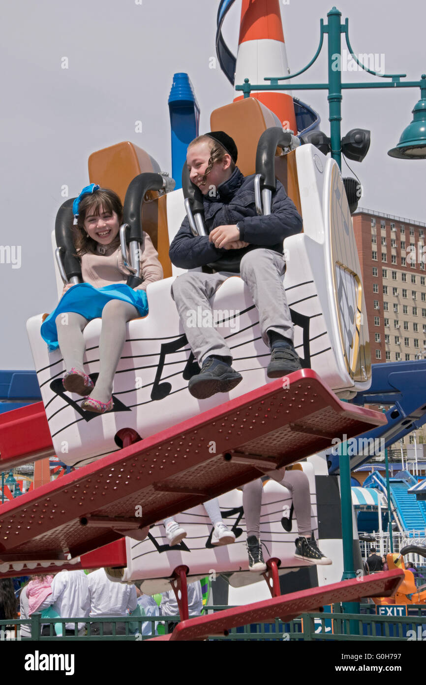 Orthodox jewish children playing in hi-res stock photography and images ...