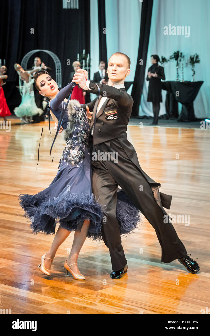 Competitors dancing slow waltz or tango Stock Photo - Alamy