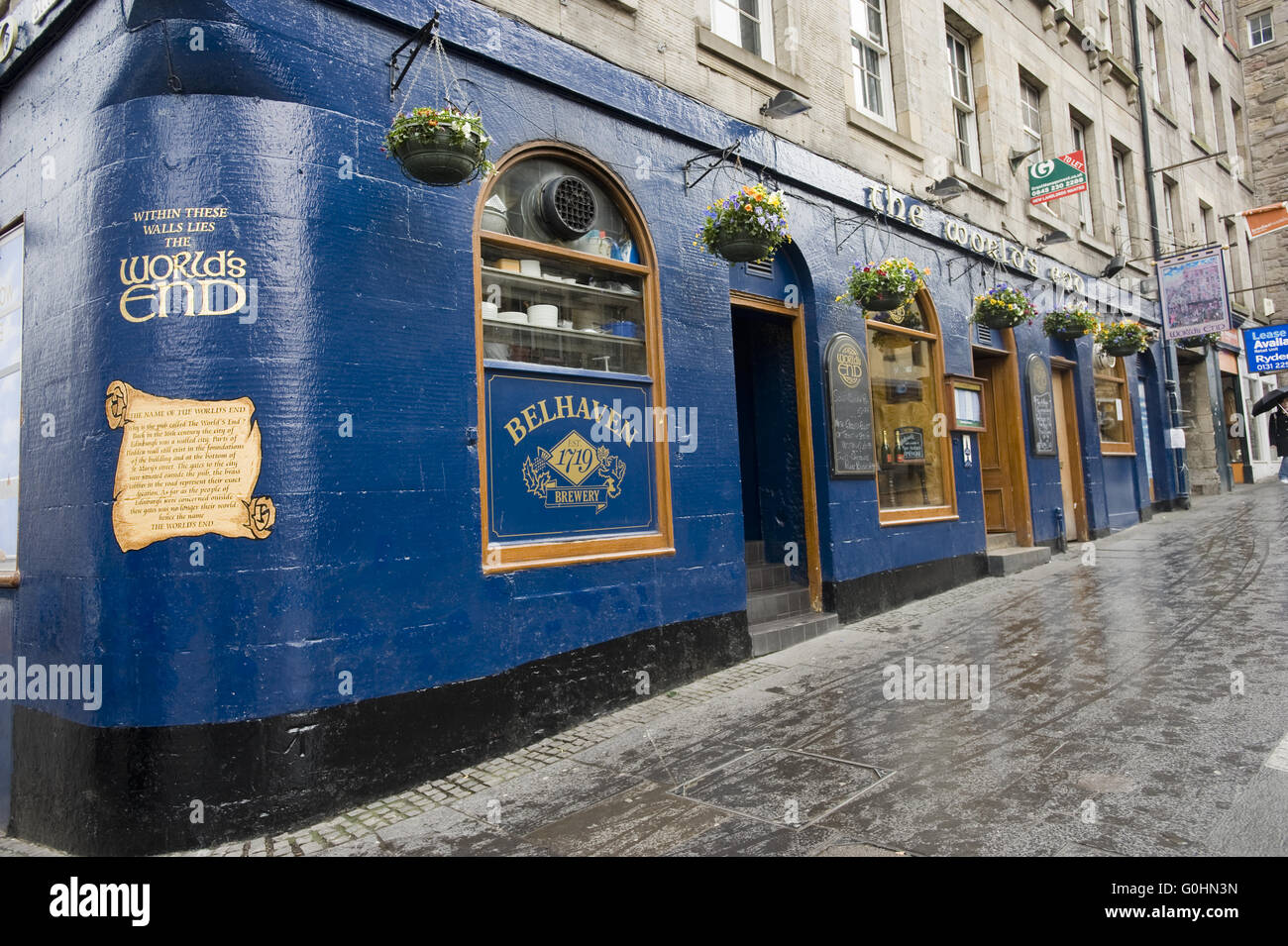 Worlds End Pub, Edinburgh Stock Photo Alamy