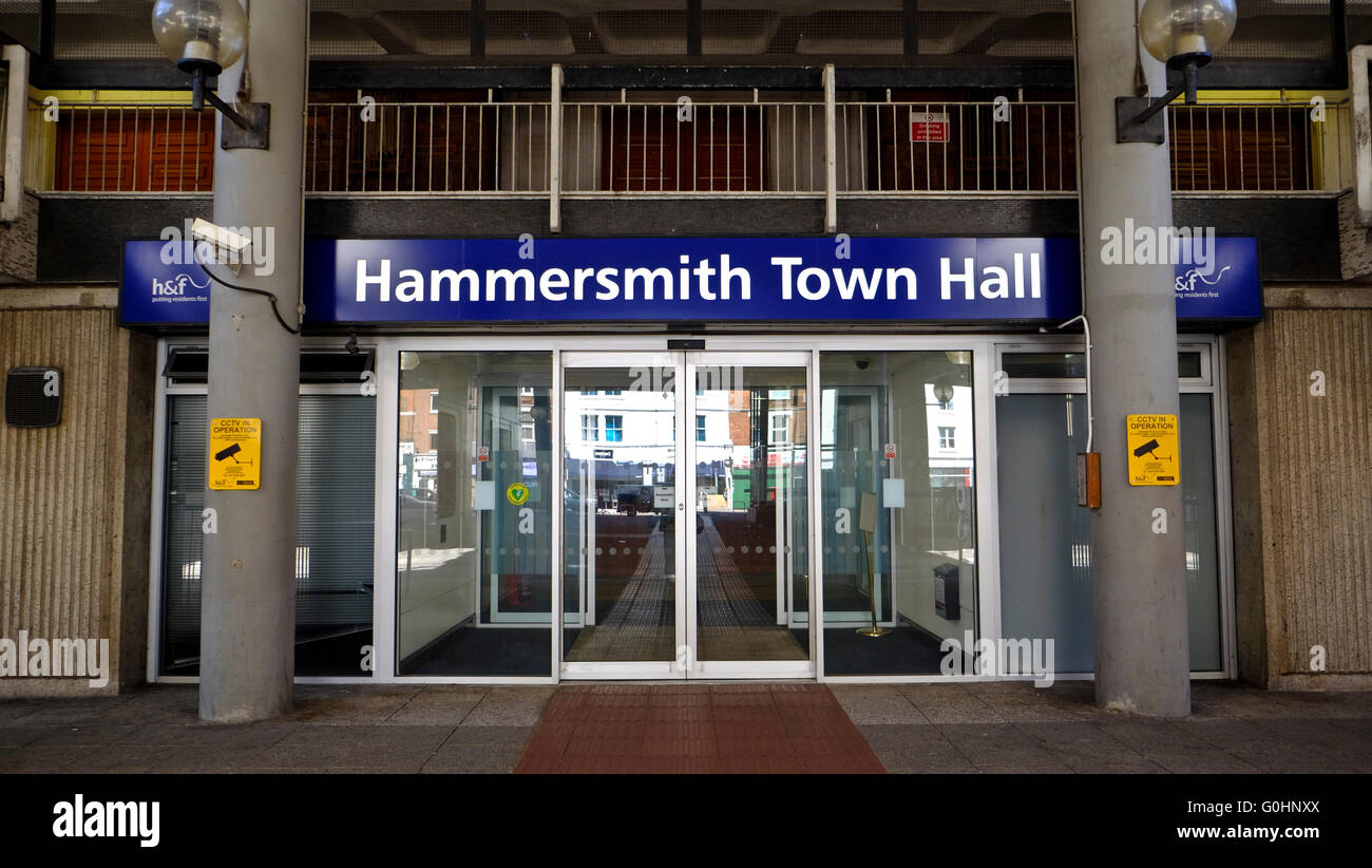 Hammersmith Town Hall Stock Photo Alamy