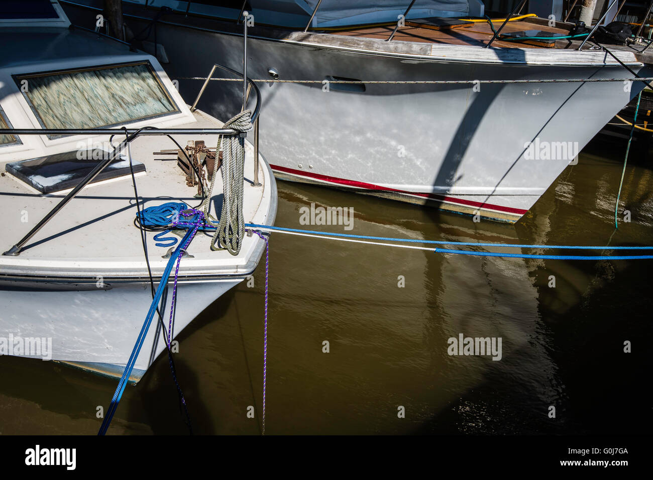 Anchored board hi-res stock photography and images - Alamy