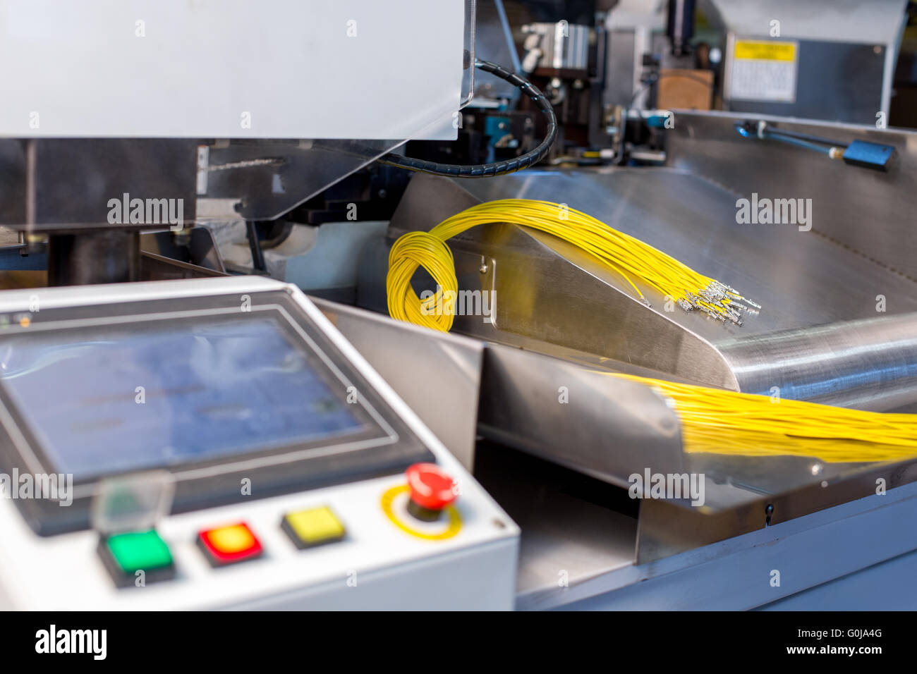 Machine crimping hi-res stock photography and images - Alamy
