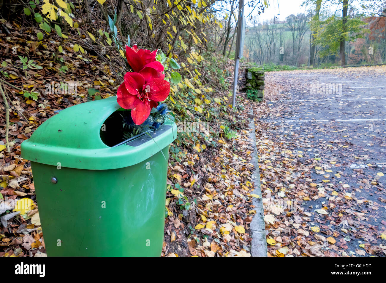 Trash can flowers hires stock photography and images Alamy