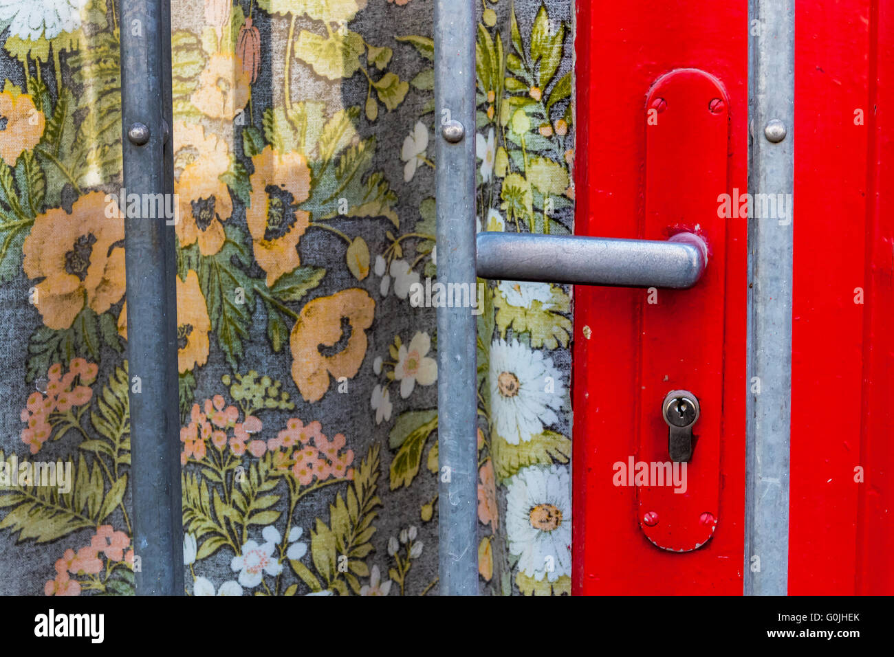 Floral lattice pattern hi-res stock photography and images - Alamy