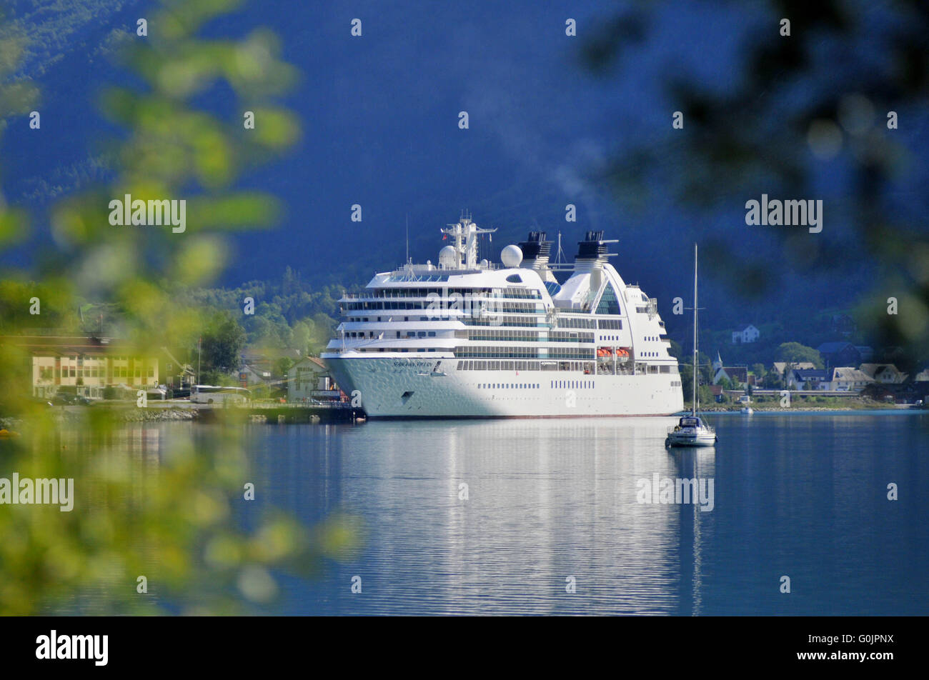 Seabourn Sojourn, cruiser liner, cruise ship, Olden, Nordfjord, Norway Stock Photo