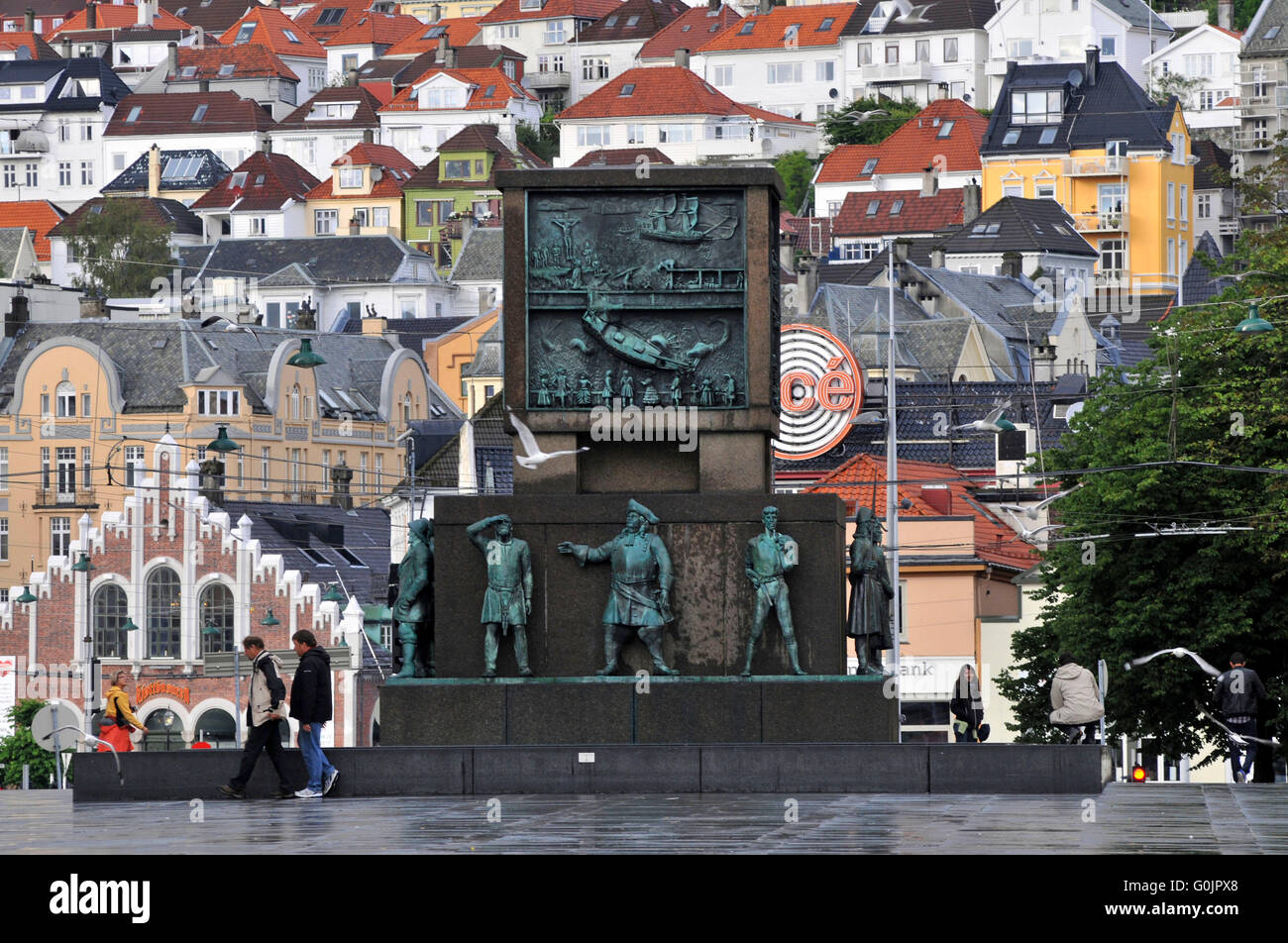Sailor monument, mariner memorial, Torgalmenningen, Bergen, Hordaland, Norway / Torgallmenningen, Torvallmenningen Stock Photo