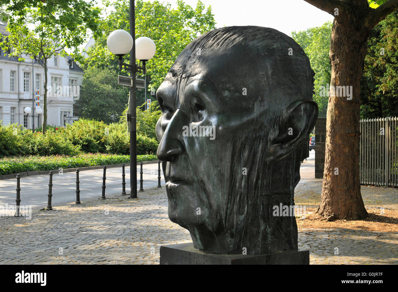 Konrad Adenauer Monument, Adenauerallee, Bonn, North Rhine-Westphalia, Germany Stock Photo