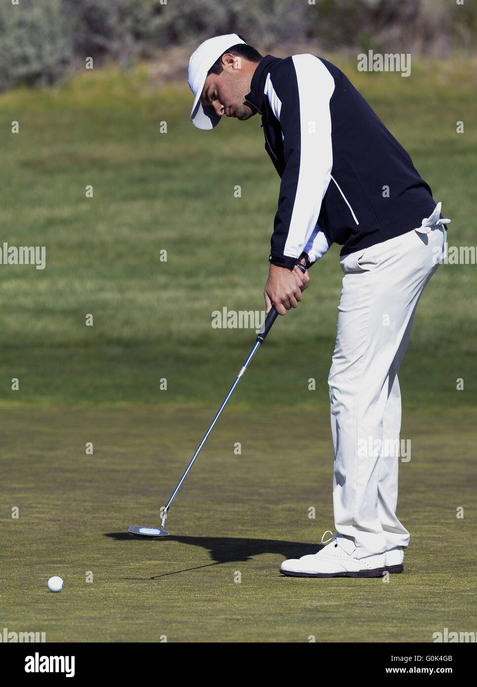 Usa. 2nd May, 2016. SPORTS -- Gustavo Morantes of Albuquerquer putts on the first hole during the 201 U.S. Open Local Qualifier at Twin Warriors Golf Club on Monday, May 2, 2016. © Greg Sorber/Albuquerque Journal/ZUMA Wire/Alamy Live News Stock Photo