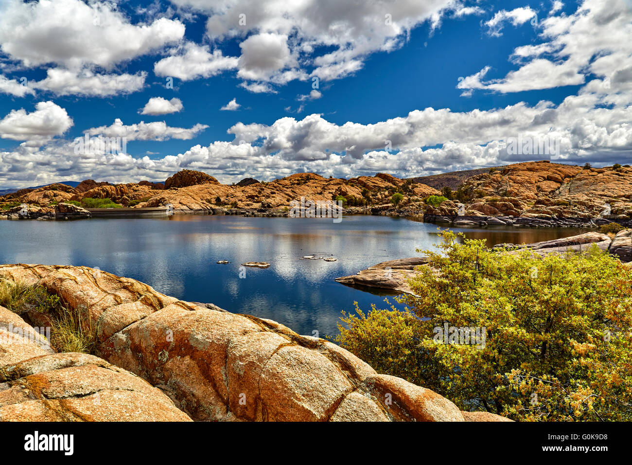 Willow Lake Prescott Arizona in boulders showing water line on rocks
