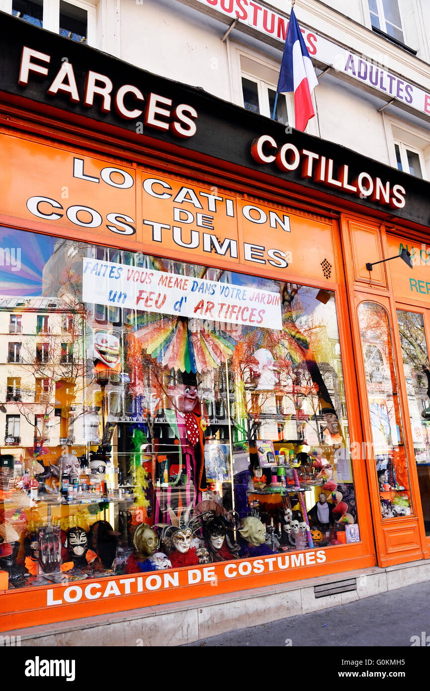 Dressingup and joke shop in Paris Stock Photo Alamy