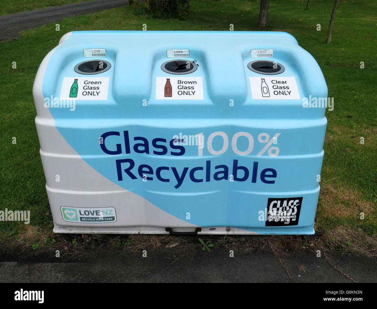 Green recycle bin bottles hires stock photography and images Alamy