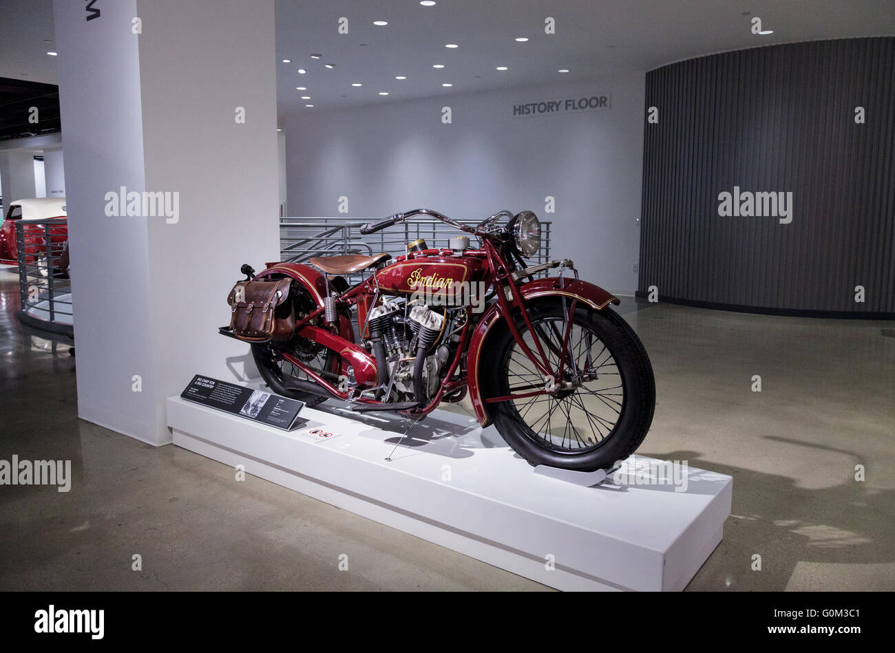 1945 INDIAN MOTORCYCLE CHIEF - Lyon Air Museum