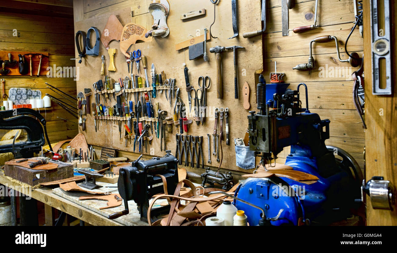 Metal fabrication workshop hi-res stock photography and images - Alamy