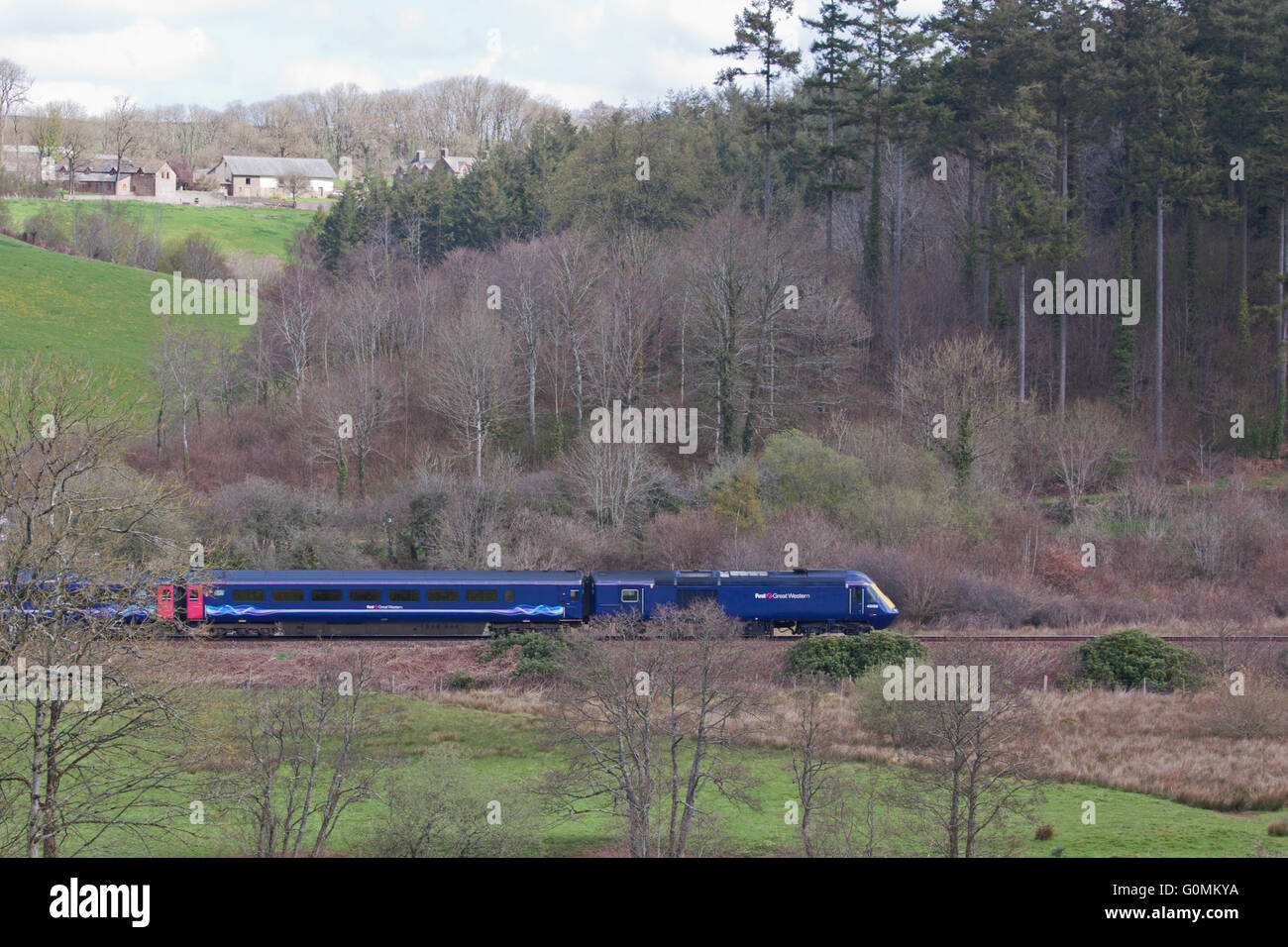 An InterCity125 Class 43 day excursion passenger train from Paddington