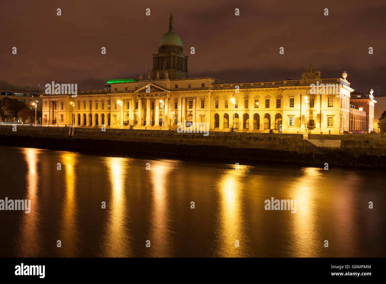 Reflection in the river liffey at night hi-res stock photography and ...