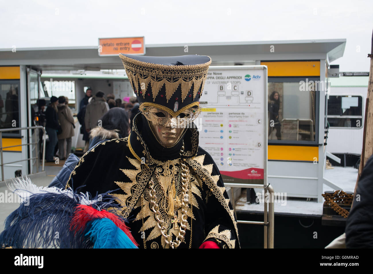 Man of the sea mask hi-res stock photography and images - Alamy