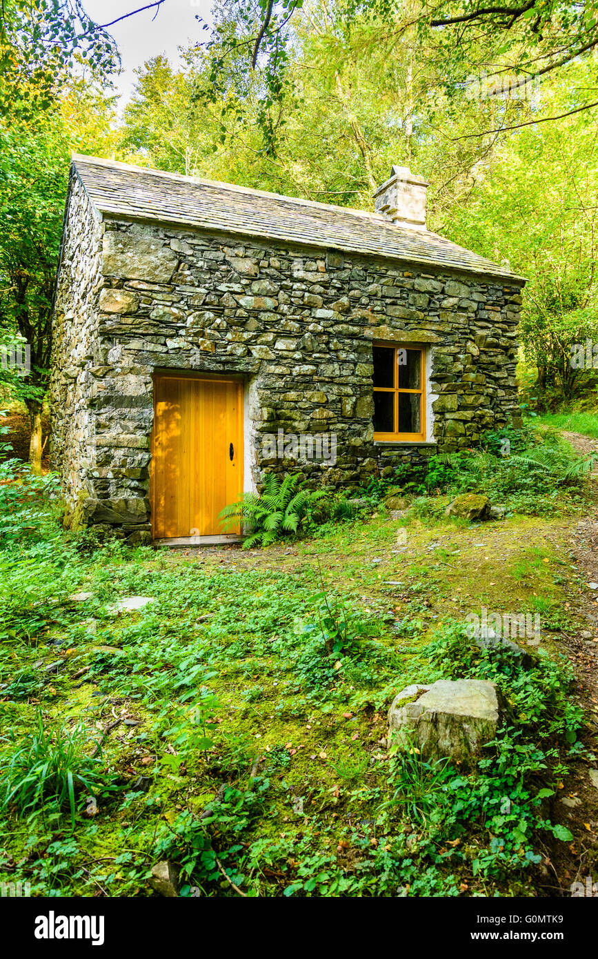 The restored ‘Dogs’ Home’, in woods above Coniston Water, which featured in Arthur Ransome’s ‘The Picts and The Martyrs’ Stock Photo