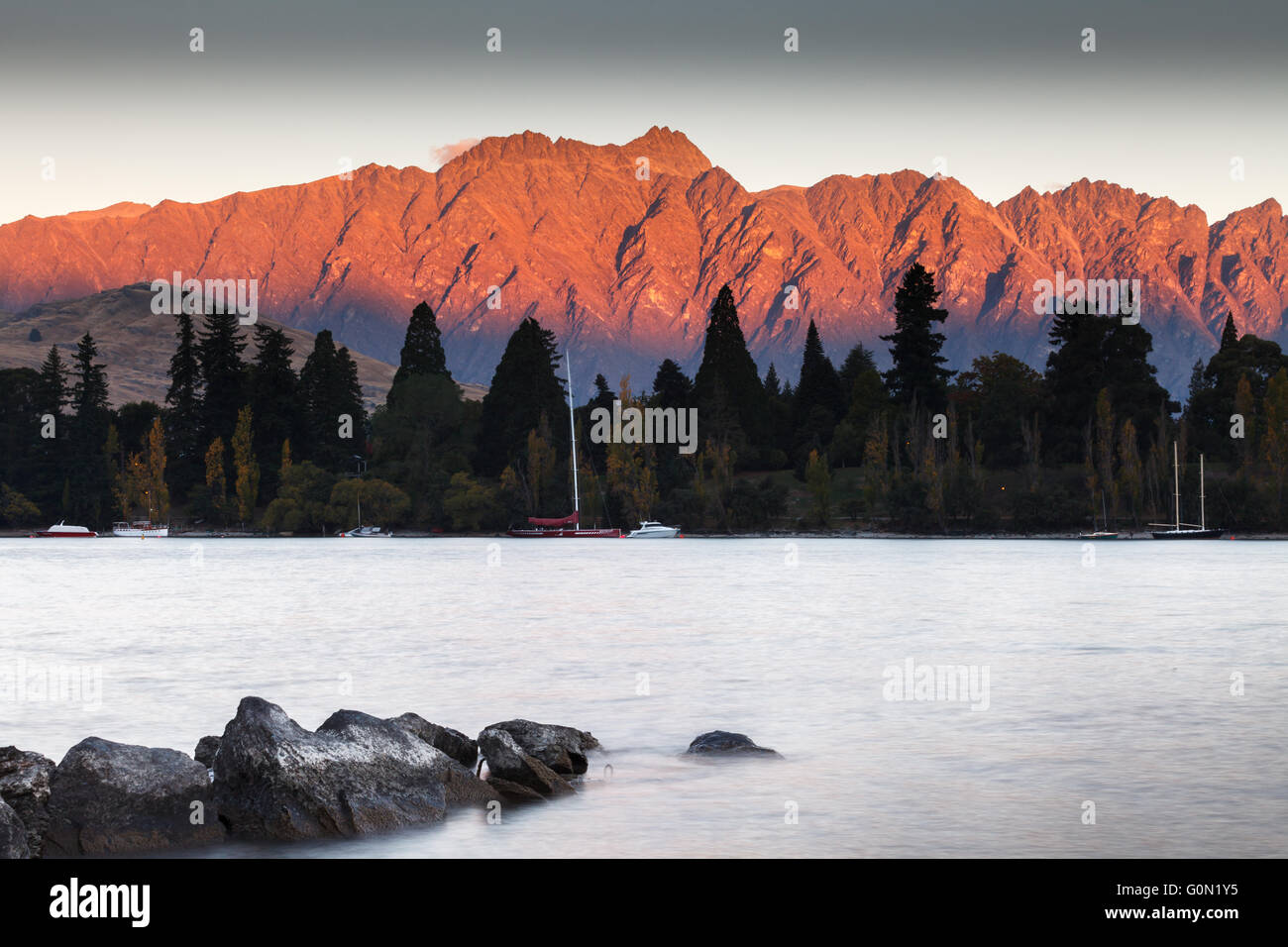 Lake wakatipu sunset hi-res stock photography and images - Alamy