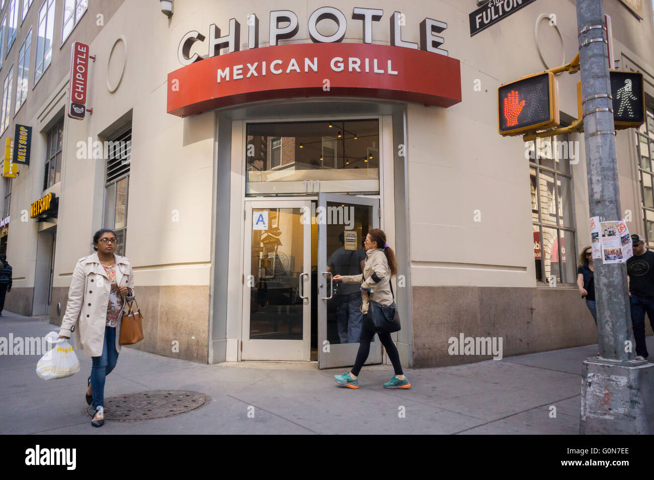 A Chipotle Mexican Grill restaurant in New York on Saturday, April 30, 2016. Chipotle's norovirus and e.coli travails brought down recently reported earnings. (© Richard B. Levine) Stock Photo