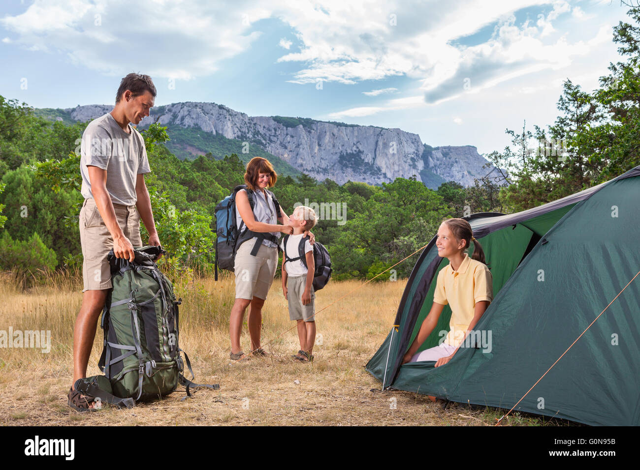 Famille rasting at camping Stock Photo