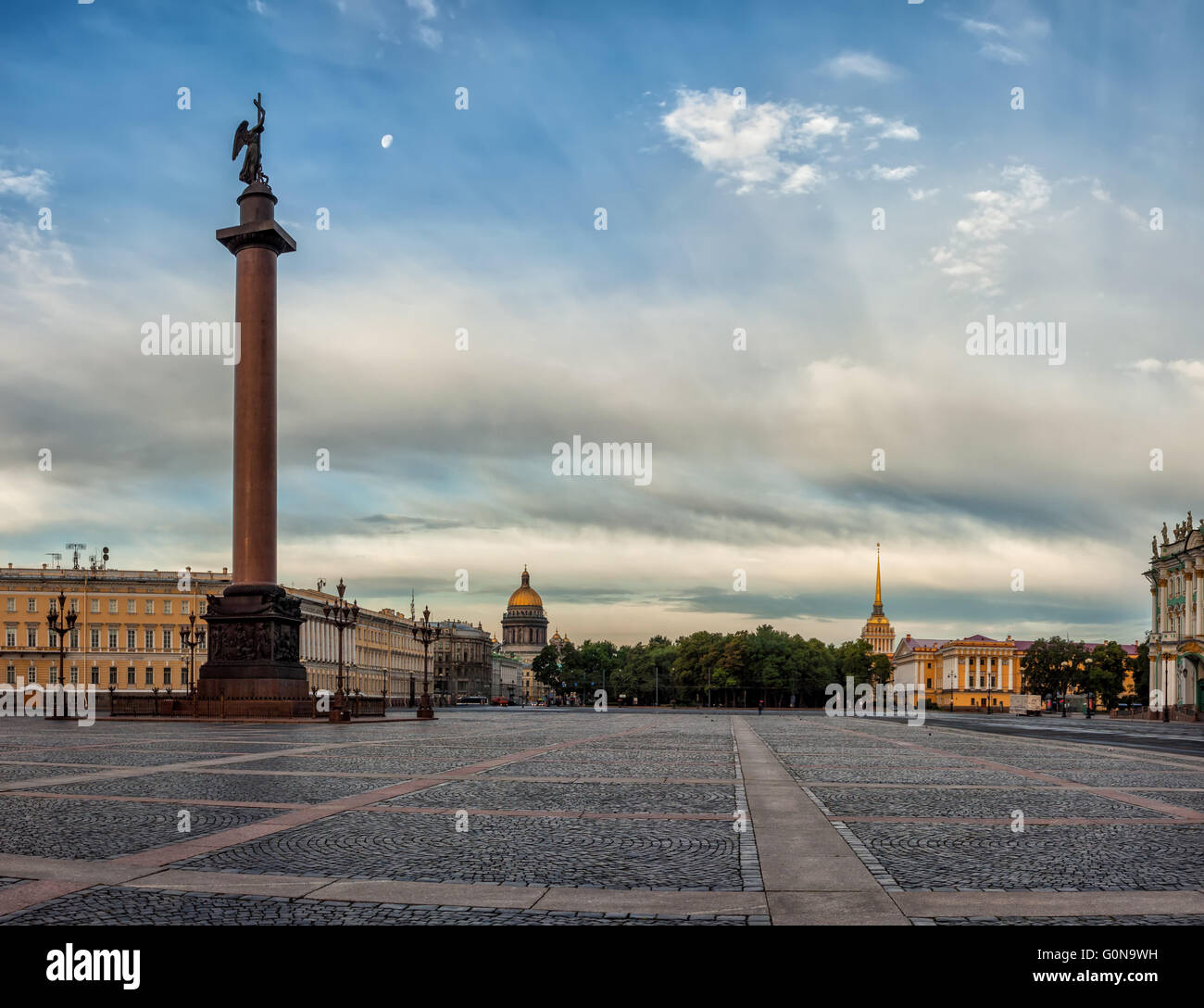 panorama-of-palace-square-in-saint-petersburg-stock-photo-alamy