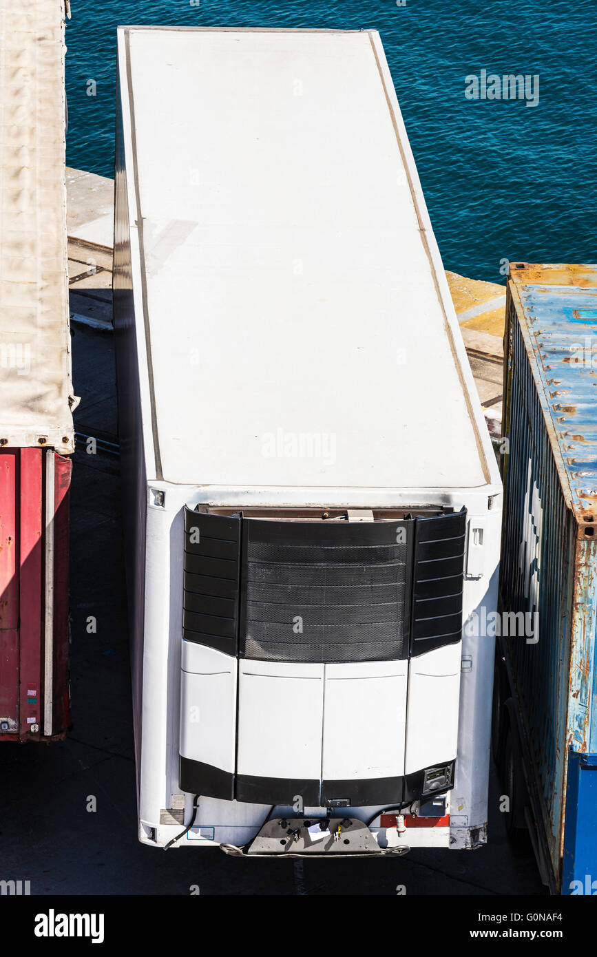 Reefer Container On Port Refrigerated shipping container hi-res stock photography and images - Alamy