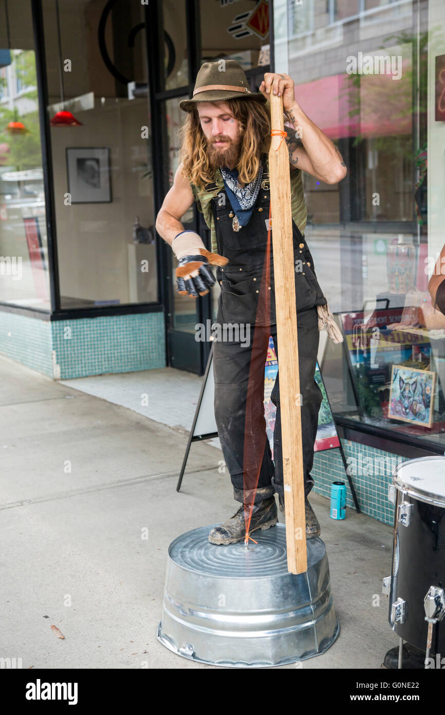 Asheville, North Carolina - A jug band plays for donations on a downtown street. Stock Photo