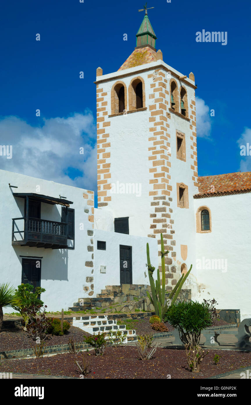 Espagne, Iles Canaries, Fuerteventura, village de Betancuria, Eglise Santa Maria // Spain, Canary islands, Fuerteventura, Betanc Stock Photo