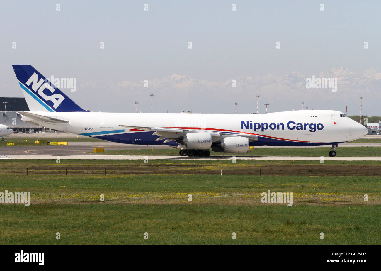 Nippon Cargo Airlines (NCA), Boeing 747-8F Stock Photo - Alamy