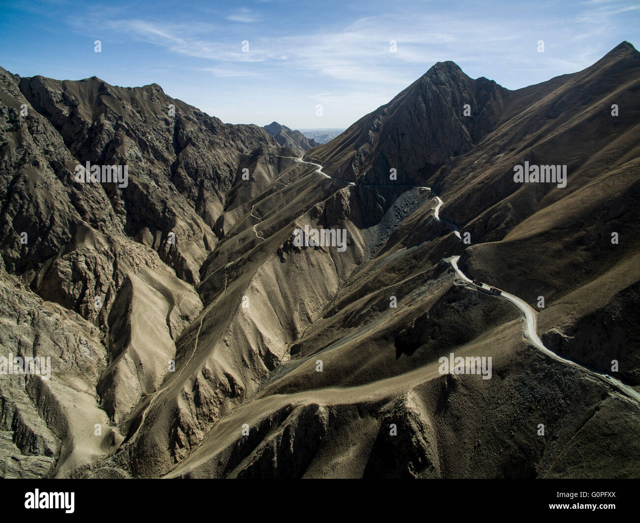 China national highway 219 hi-res stock photography and images - Alamy
