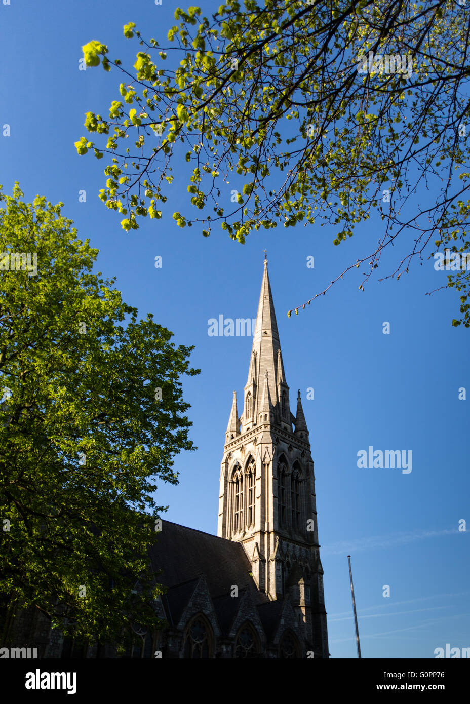 London, UK  4th May, 2016. Beautiful sunny morning in  Stoke Newington, Hackney, London, UK. View of St Mary's Church, Stoke Newington Church Street. Copyright Carol Moir/Alamy Live News Stock Photo